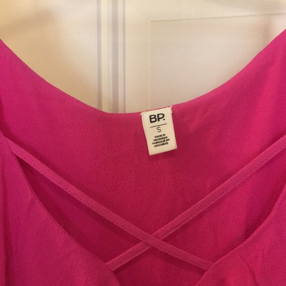 Hot Pink open shoulder blouse . - Picture 2 of 4